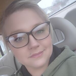 Meet your Posher, Kay